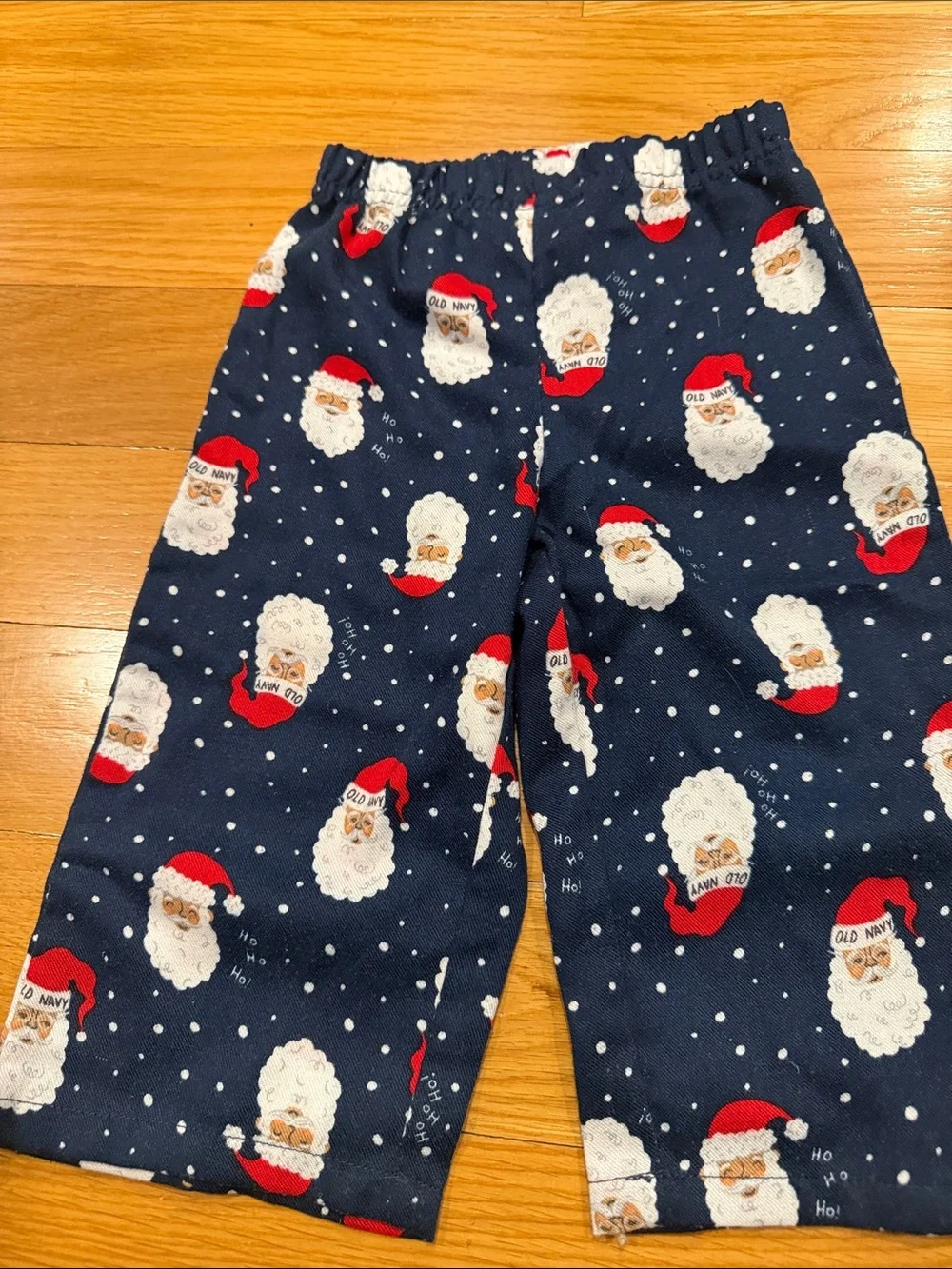 Old navy Christmas 2 piece sleep set size 12-18 months.